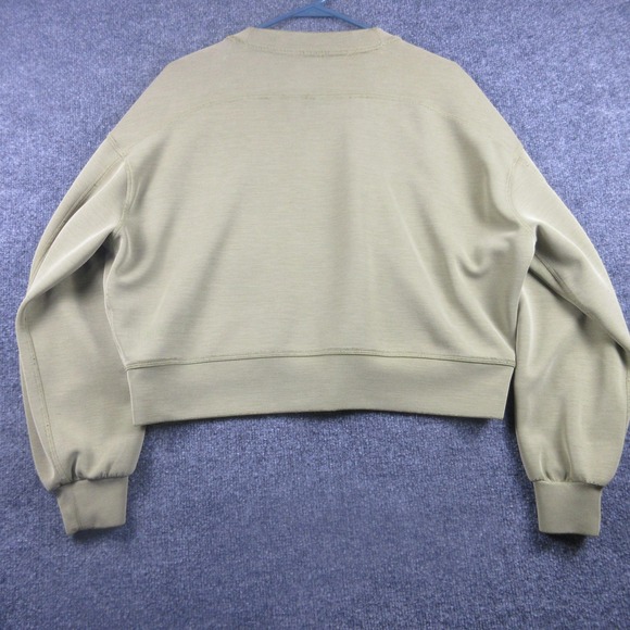Lululemon Sweatshirt Womens 6 Green Cropped Crewneck Pullover Logo Stretch - Picture 2 of 9
